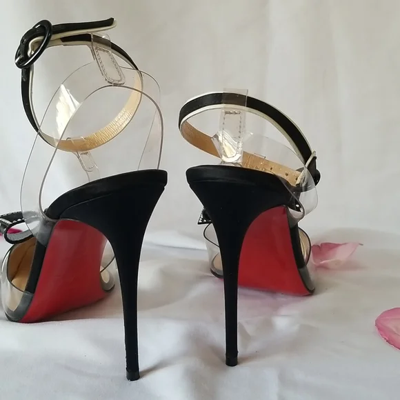 Christian louboutin pump